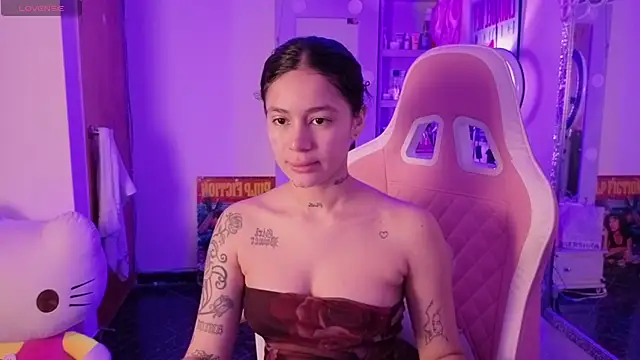 Oliviasims online show from 04.15.26