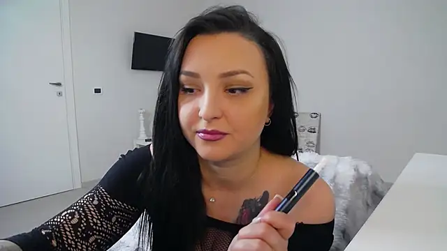 InesNova online show from 03.31.26