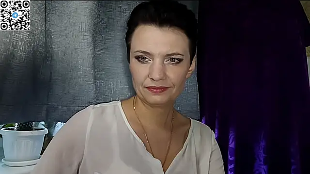 HotMamaQueen234 online show from 05.11.26