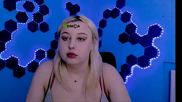 aria blaze  online show from 04.04.26