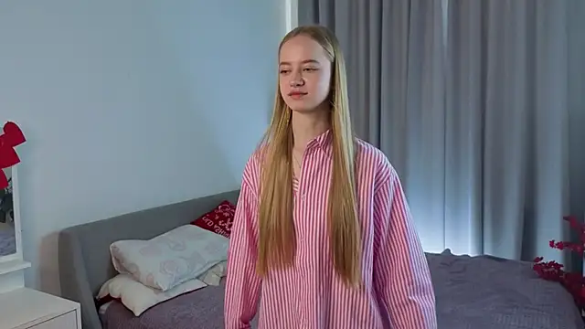 IselaObanner online show from 03.24.26