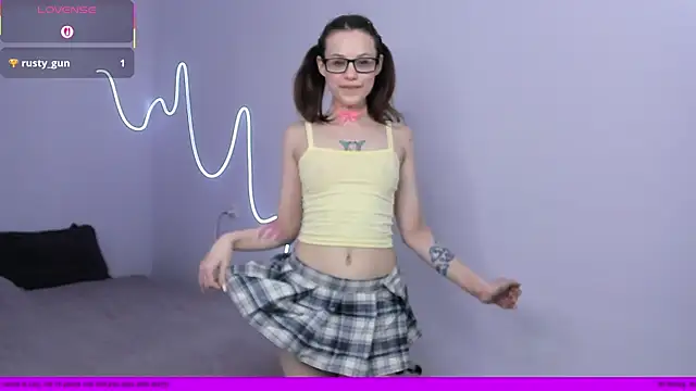 Lili pixxie  online show from 04.16.26