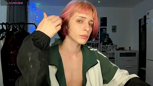 sweet peach    online show from 04.16.26