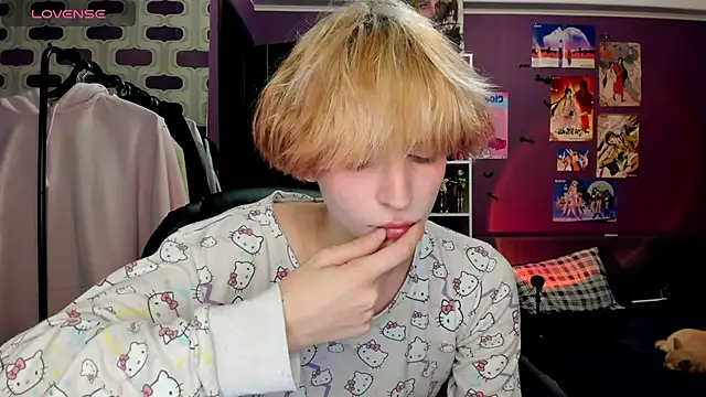 Snapshot of sweet_peach___ chatting on 07.06.26 sweet peach online show from 07.06.26
