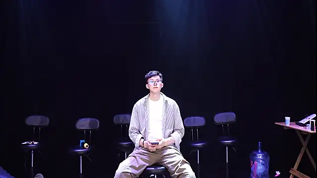 LookingBoy-001 online show from 03.28.26