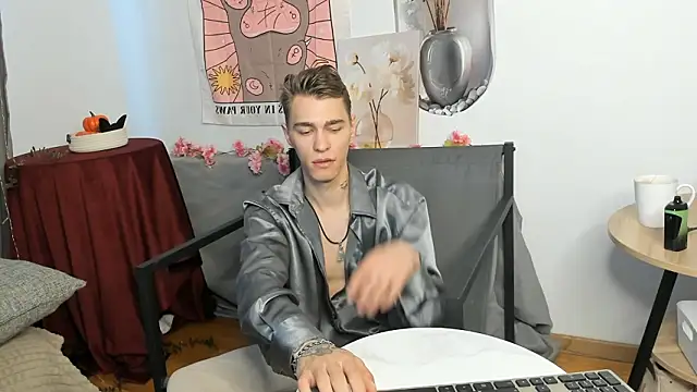 Shadow blink online show from 03.25.26