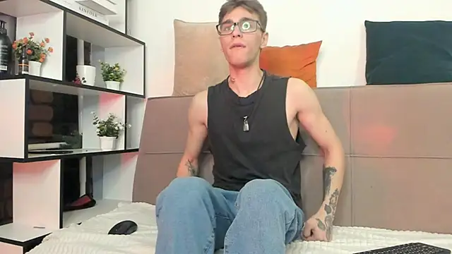 Shadow blink online show from 04.14.26