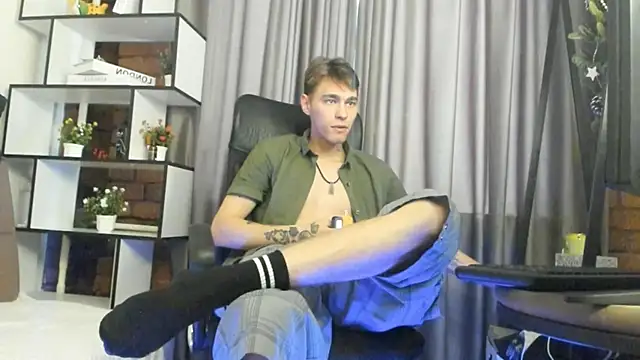 Shadow blink online show from 04.16.26