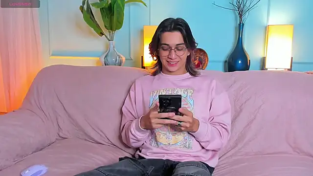 Keita Moon online show from 04.16.26