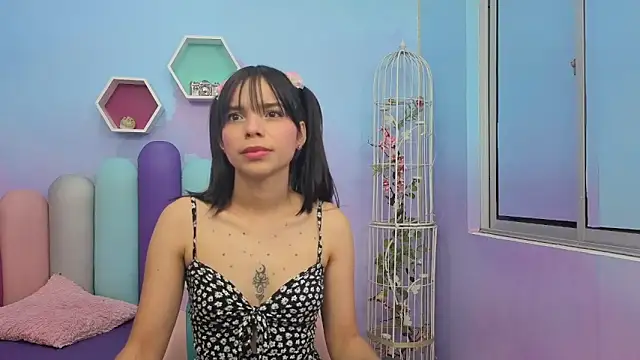 Isaa Skinny online show from 03.23.26