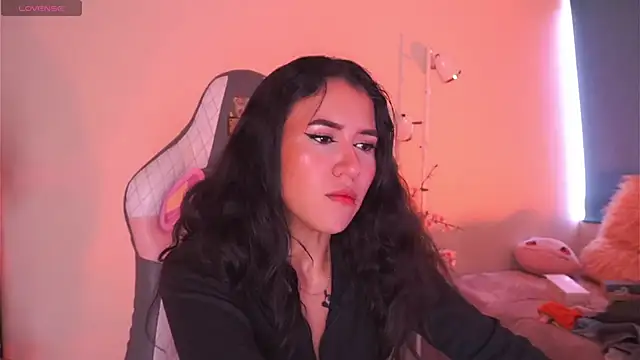 Megan Starling online show from 04.07.26