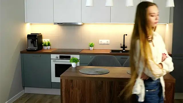 HermaFrain online show from 04.08.26