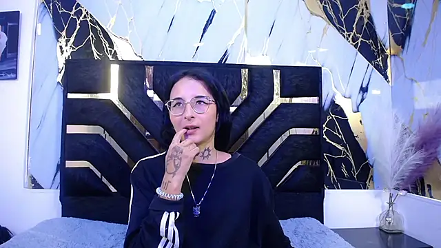 sophiesmithcs online show from 04.06.26