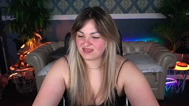 AlissyaGrayy online show from 04.12.26