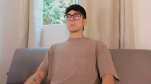 etham wolf1 online show from 03.31.26