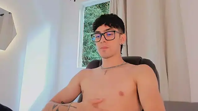 etham wolf1 online show from 04.15.26