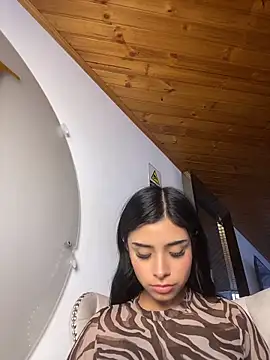 Shalom pink18 online show from 04.16.26