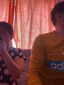 leoylia online show from 03.19.26