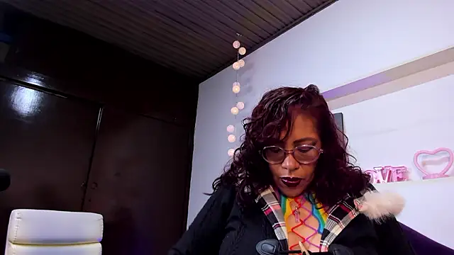 Mariia Paulaa online show from 03.28.26