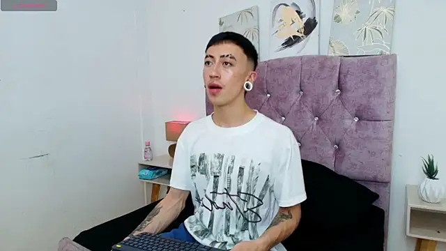 Yoshua Smith online show from 04.07.26