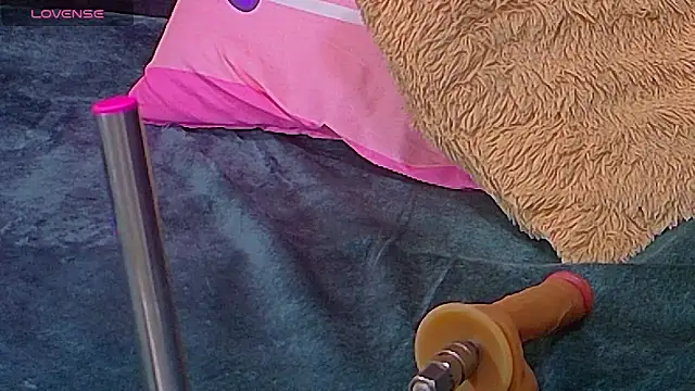 AryahMoonn online show from 06.05.26