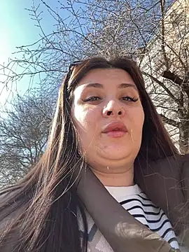 Taya lips online show from 03.26.26