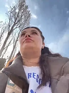 Taya lips online show from 03.31.26