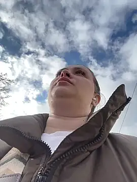 Taya lips online show from 04.08.26