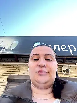 Taya lips online show from 04.16.26