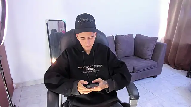 Ethann Boy online show from 04.13.26