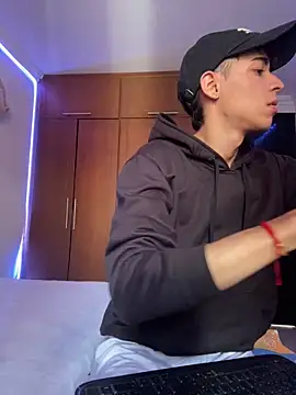 Milo Gunnar online show from 04.13.26