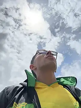 LeonBlazze online show from 04.11.26