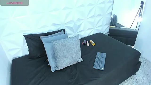 Sophia cleithon1 online show from 03.28.26