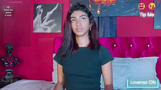 Hottie Veronica online show from 03.28.26