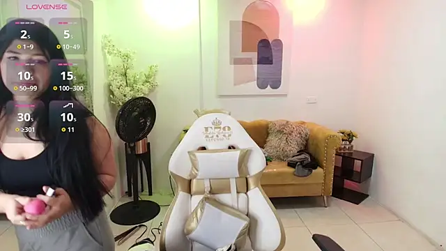 Snapshot of Kitty__meow chatting on 03.21.26 Kitty meow online show from 03.21.26