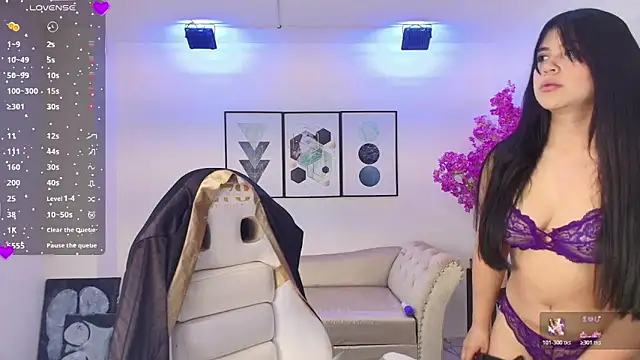 Snapshot of Kitty__meow chatting on 04.08.26 Kitty meow online show from 04.08.26