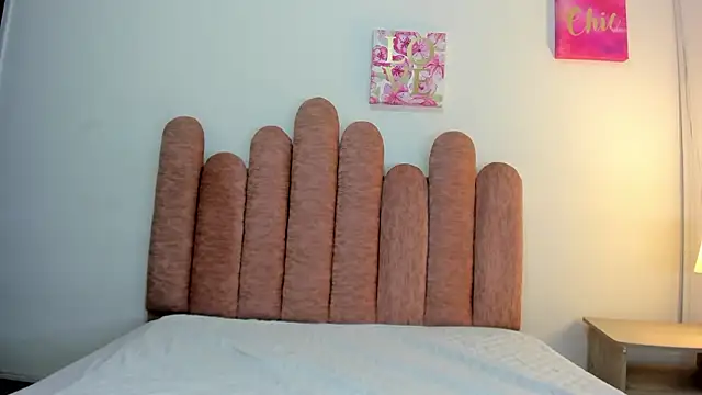 Snapshot of Alaia2 chatting on 03.20.26 Alaia2 online show from 03.20.26