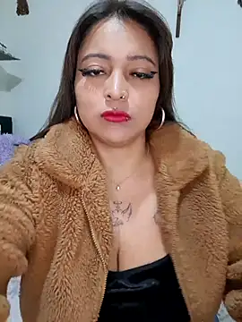 Snapshot of Sarah-917 chatting on 04.09.26 Sarah-917 online show from 04.09.26