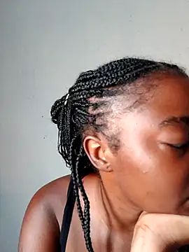 Snapshot of SexypuppyXX chatting on 04.06.26 SexypuppyXX online show from 04.06.26