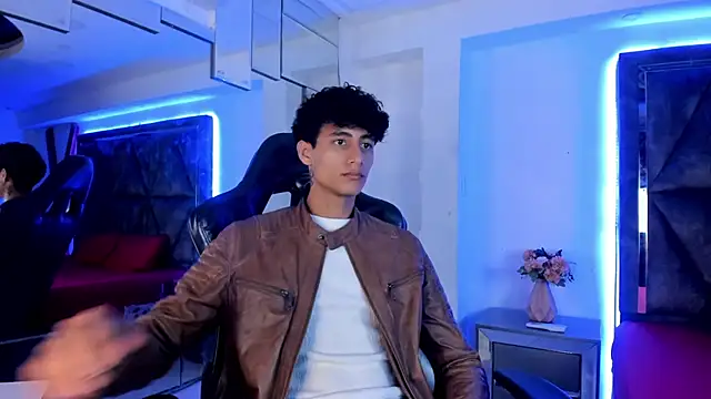 MaxiimoRomano  online show from 03.28.26