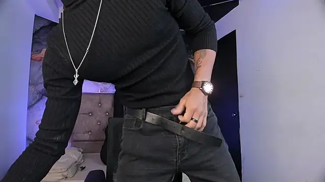 MaxiimoRomano  online show from 04.08.26