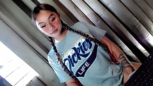 Snapshot of Jessicasfantasy chatting on 03.18.26 Jessicasfantasy online show from 03.18.26