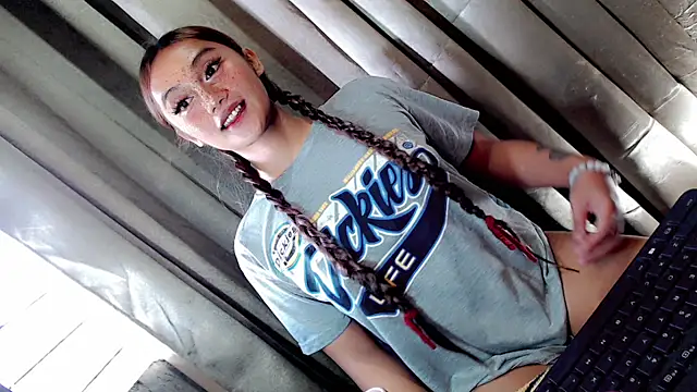 Snapshot of Jessicasfantasy chatting on 03.23.26 Jessicasfantasy online show from 03.23.26