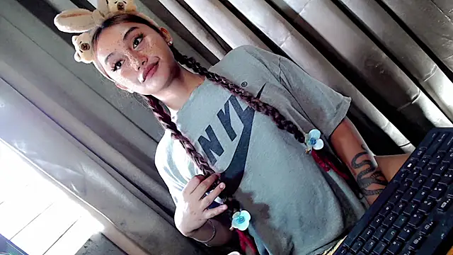 Snapshot of Jessicasfantasy chatting on 04.04.26 Jessicasfantasy online show from 04.04.26