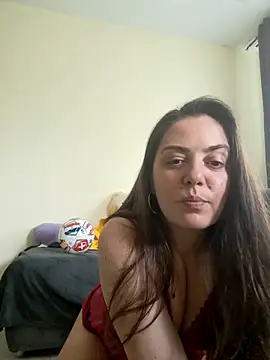 Snapshot of Arya_Malone chatting on 07.16.26 Arya Malone online show from 07.16.26