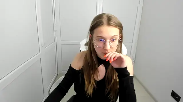 Mia kristal online show from 03.29.26