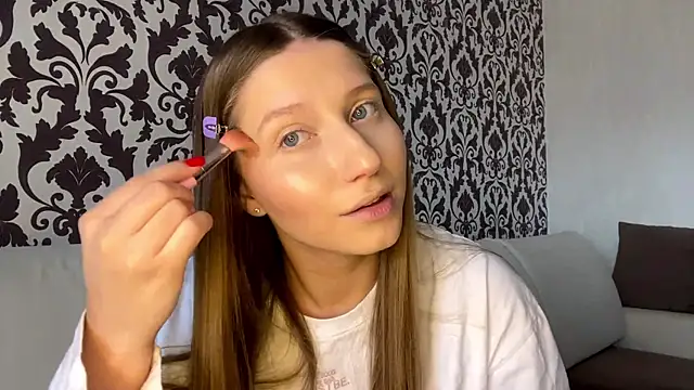 AdaGossett online show from 04.14.26