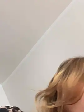 SophiaWestend online show from 04.03.26