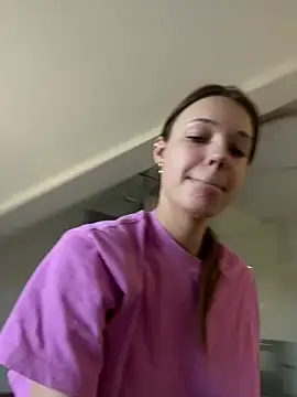 SophiaWestend online show from 04.08.26