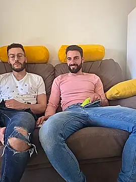 AmicisegretiITA online show from 04.08.26